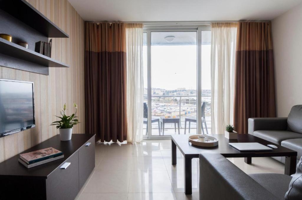 Valletta View Apartments By St Hotels Gżira Kültér fotó